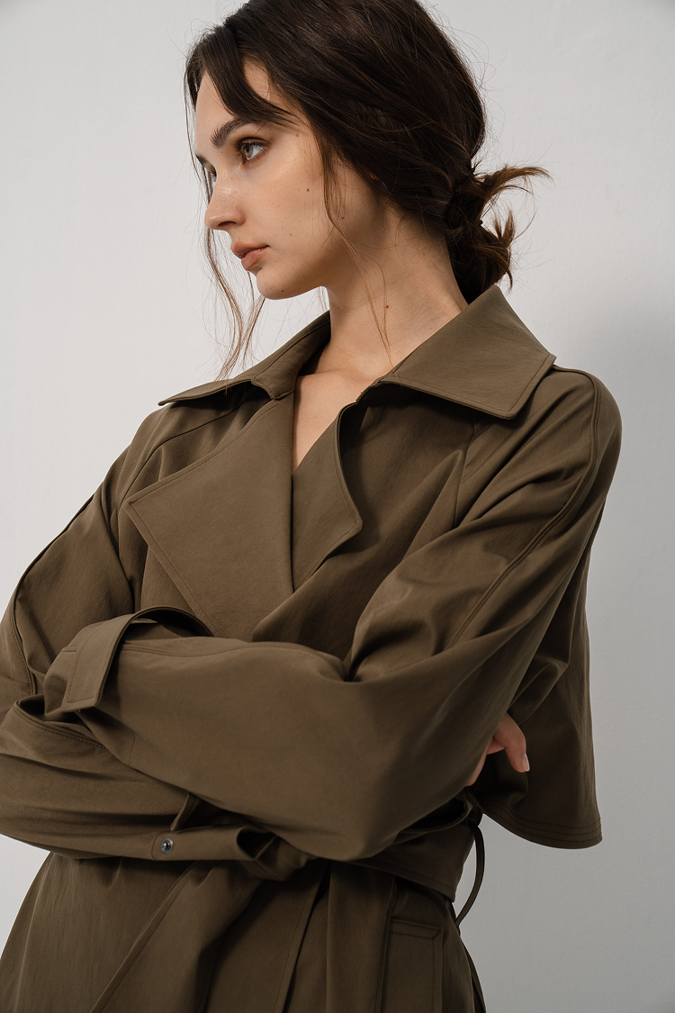 大翻領歐美風長版風衣外套