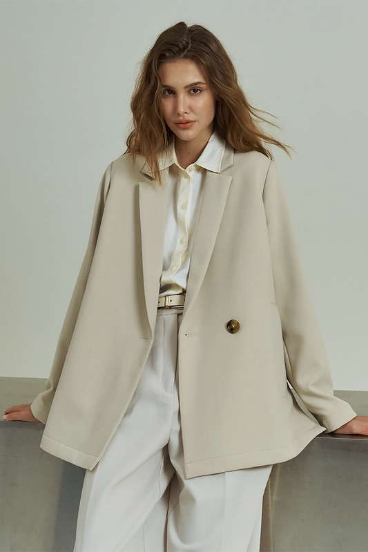 極簡質感防曬西裝外套