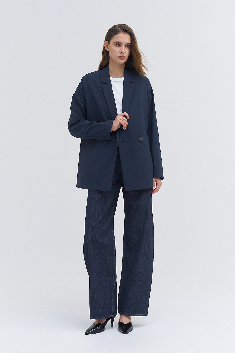 極簡質感防曬西裝外套