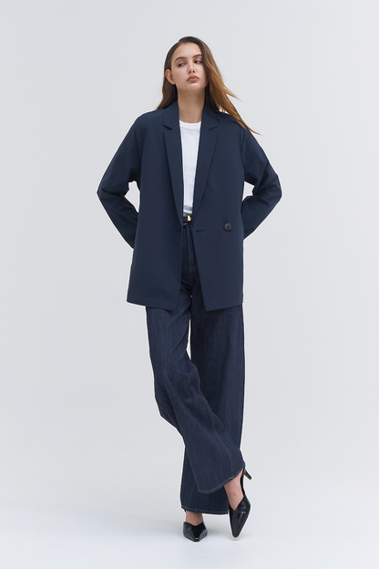 極簡質感輕量西裝外套